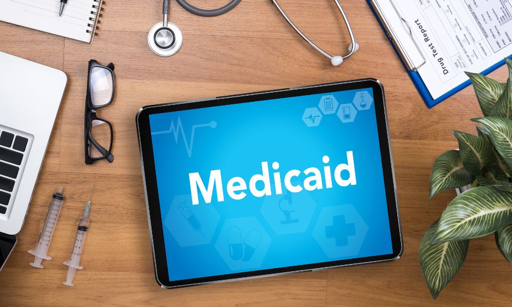 CMS clarifies rules on consultants in Medicare Advantage sales