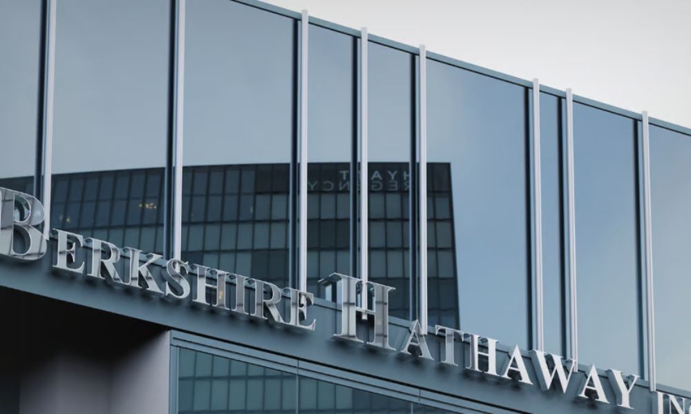 Buffett’s Berkshire takes $1.8 billion stake in Japan’s Tokio Marine