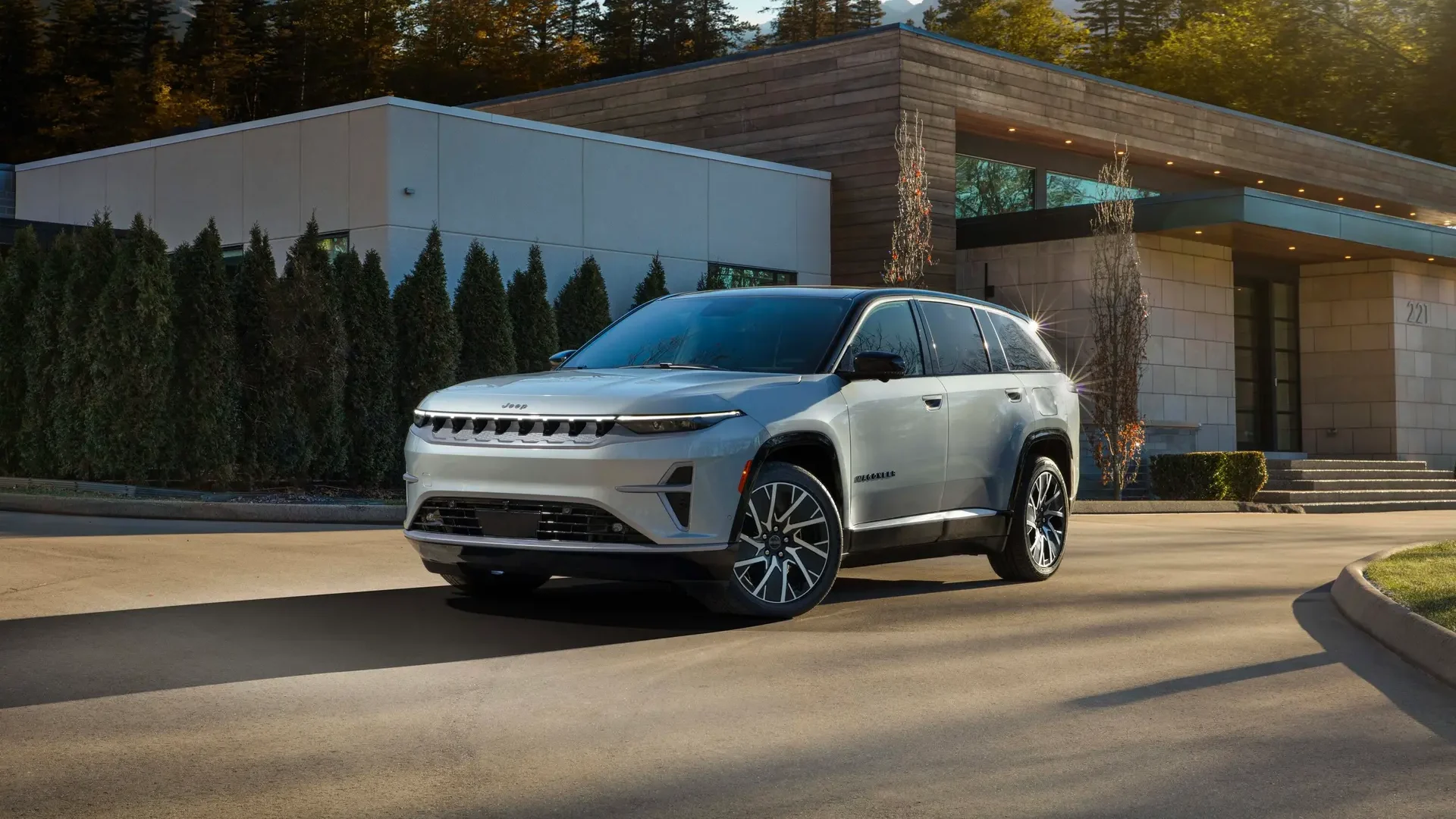 There Won’t Be a 2026 Model Jeep Wagoneer S, But the EV Will Return for 2027