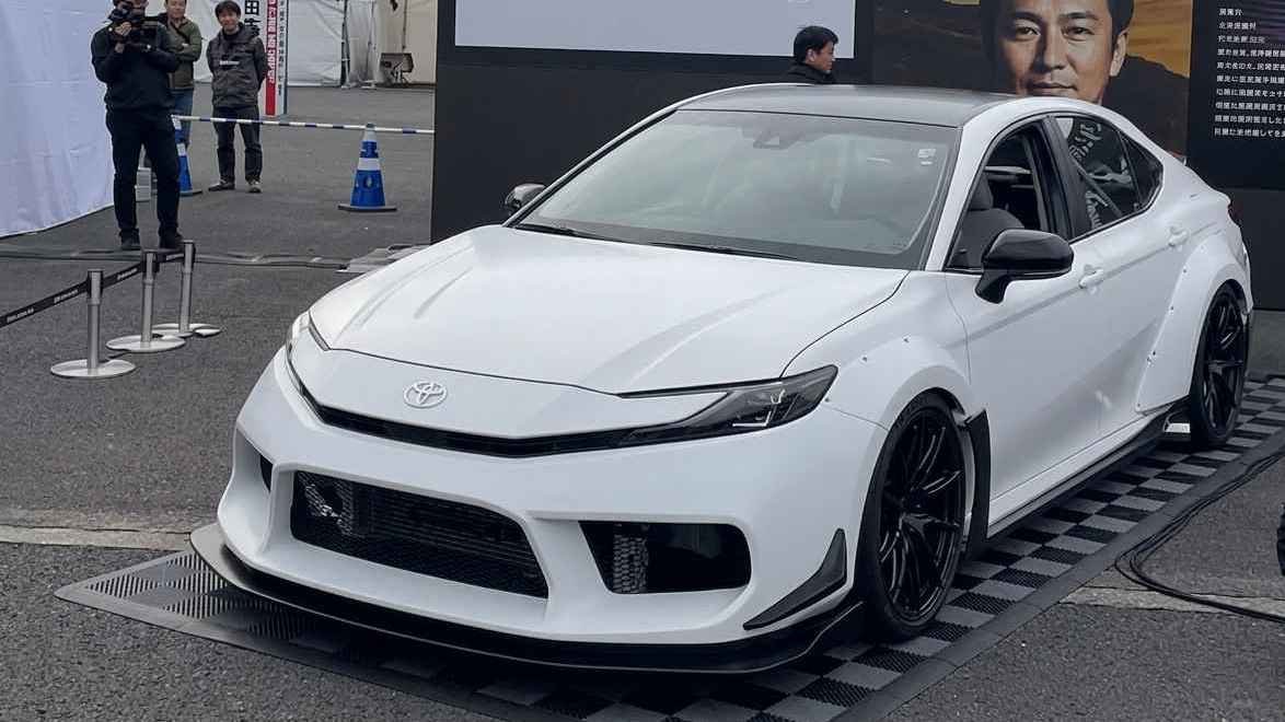 Toyota reveals 7-cylinder Camry GR, a special one-of-one project car