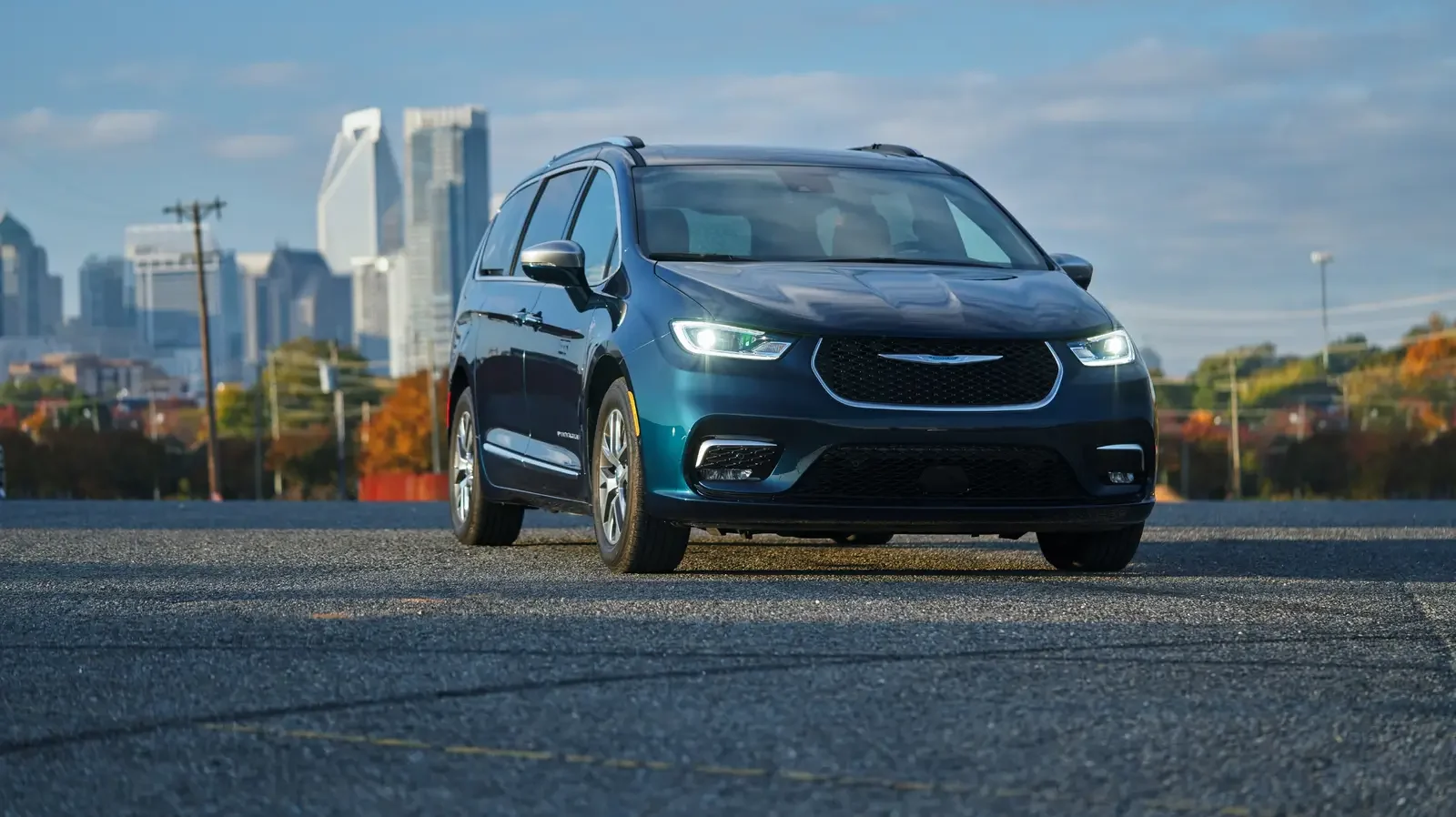Chrysler Recalls More Than 17,000 2020-2022 Pacifica PHEVs to Address Battery Fire Risk