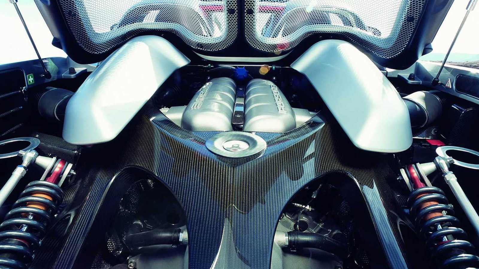 Porsche’s new hybrid engine concept is clever, but is it feasible?